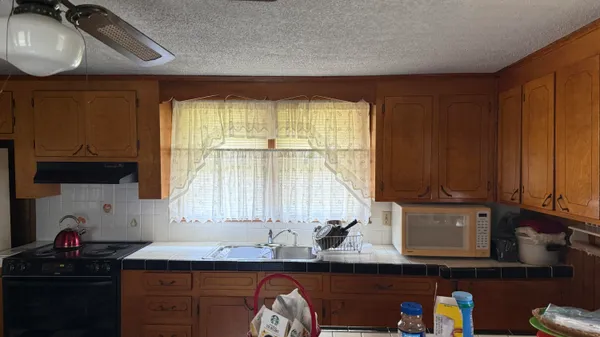 $275,000 | 3182 Old Highway 52, Moncks Corner, SC 29461