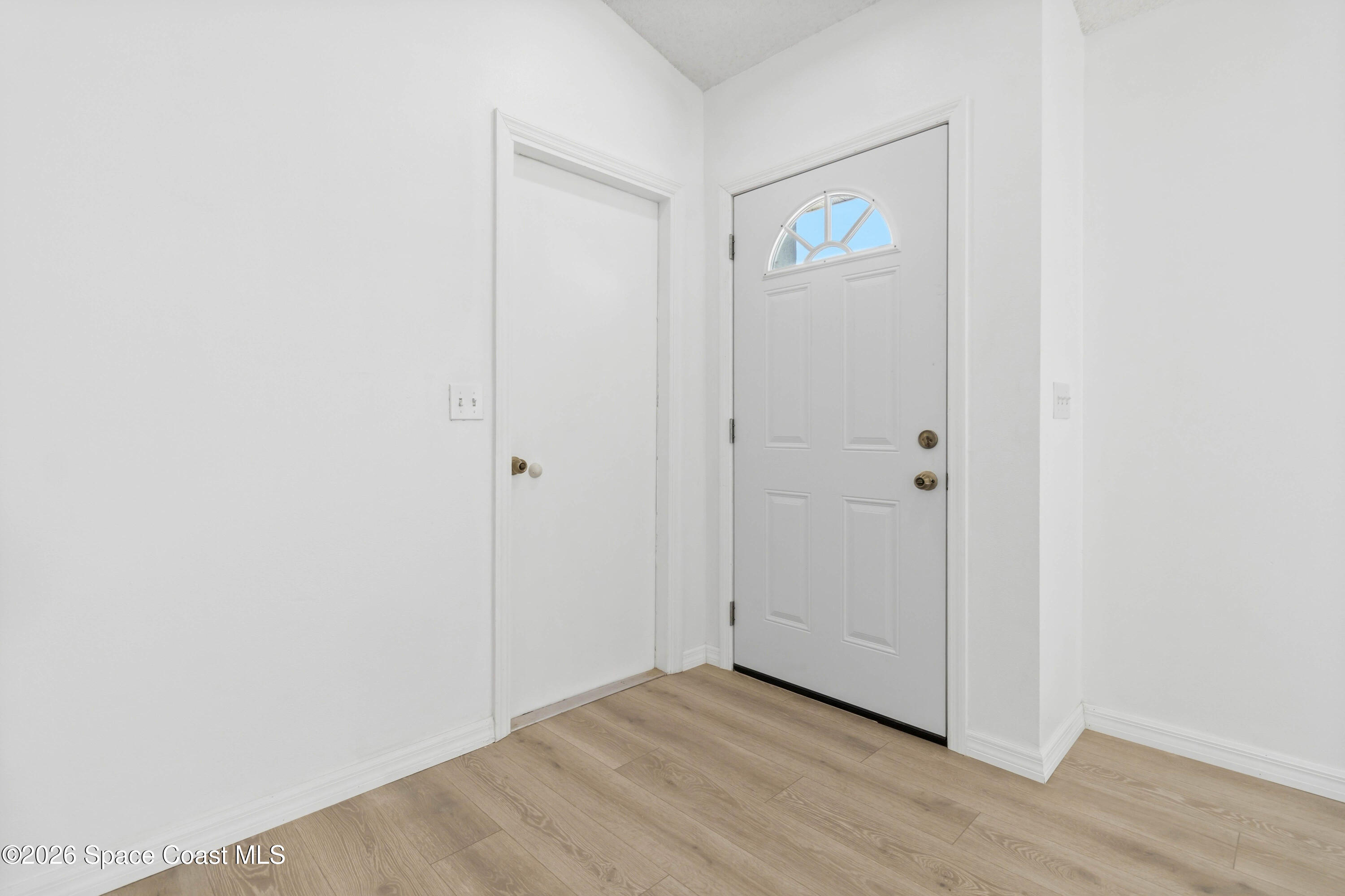 2126 Redwood Circle Palm Bay, FL 32905 - Photo 2 of 31 005