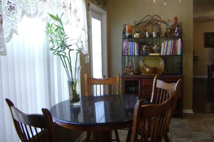 3815 Highway 90 Crestview, FL 32539 - Photo 17 of 37 Breakfast Nook