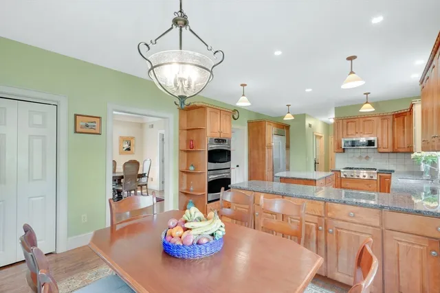 $950,000 | 15 Crestview Drive, Deerfield, MA 01373