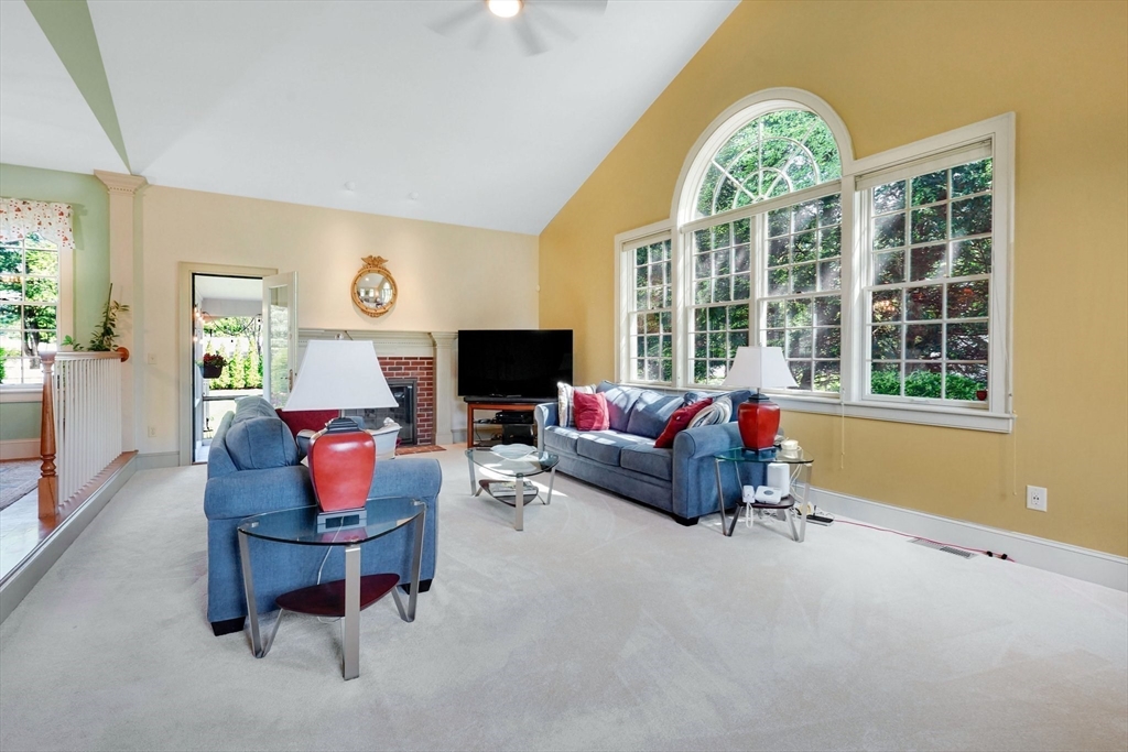 15 Crestview Drive Deerfield, MA 01373 - Photo 19 of 41