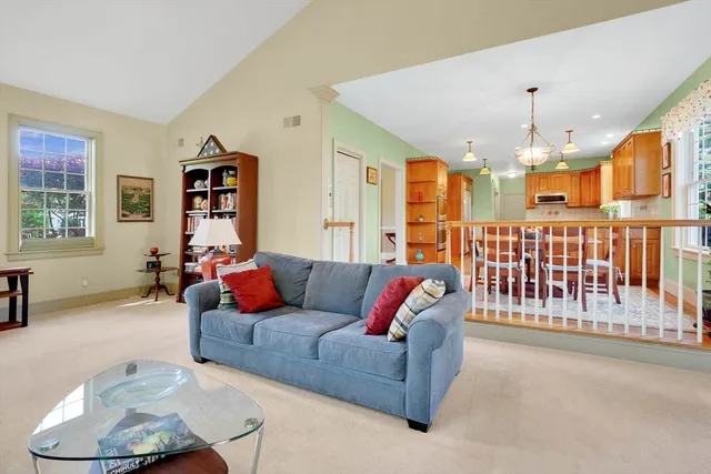 $950,000 | 15 Crestview Drive, Deerfield, MA 01373