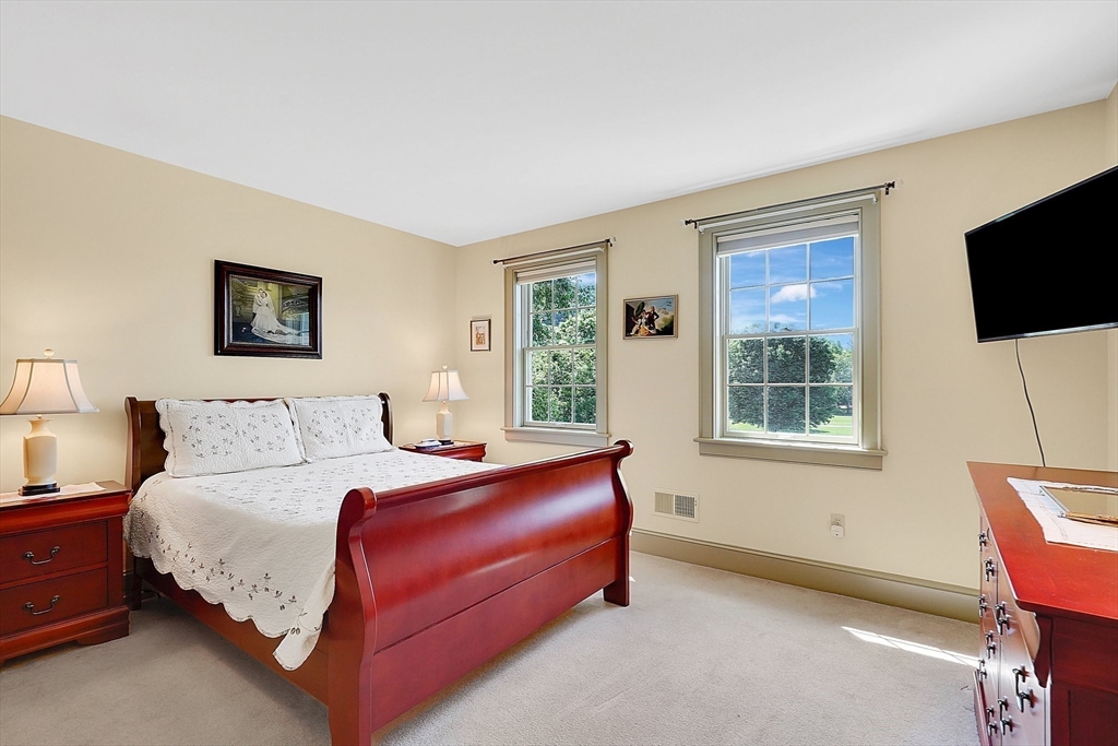 15 Crestview Drive Deerfield, MA 01373 - Photo 27 of 41