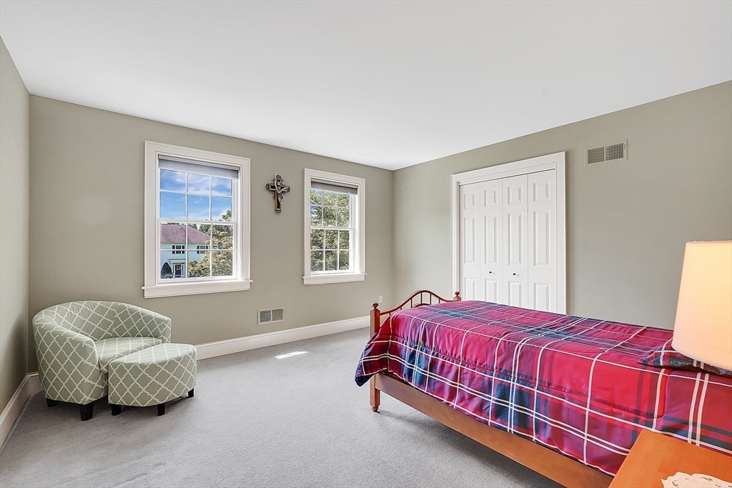 15 Crestview Drive Deerfield, MA 01373 - Photo 30 of 41