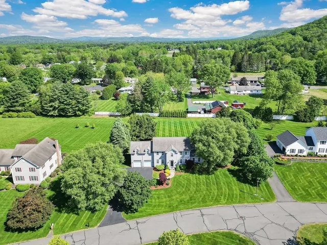 $950,000 | 15 Crestview Drive, Deerfield, MA 01373