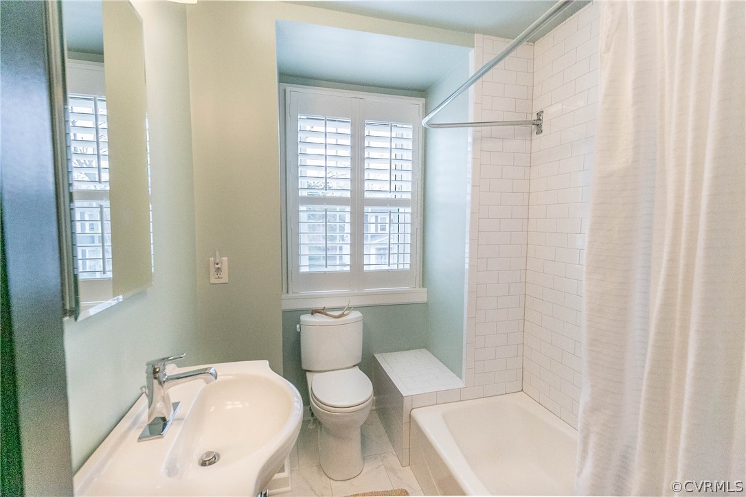 2412 Kenmore Road Henrico, VA 23228 - Photo 33 of 50 Gallery Image 33