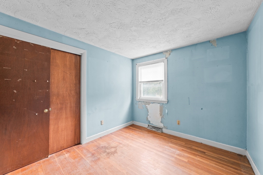 9 Gregory Road Holliston, MA 01746 - Photo 12 of 24 Gallery Image 12
