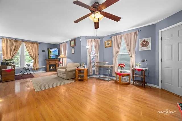 $319,900 | 417 Marion Avenue, Aurora, IL 60505