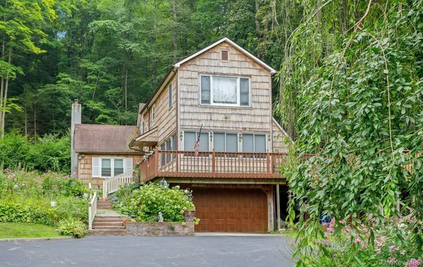 $599,000 | 934 Peekskill Hollow Road, Carmel, NY 10579