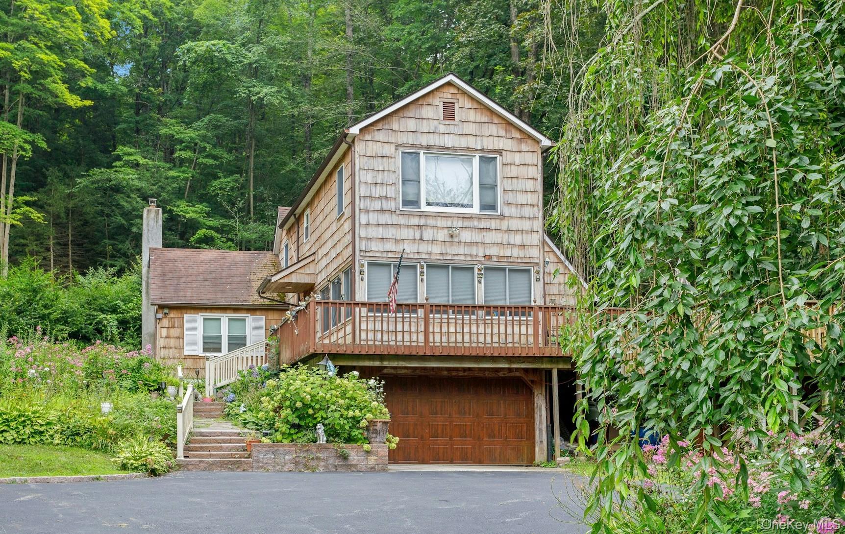 934 Peekskill Hollow Road Carmel, NY 10579 - Photo 1 of 33