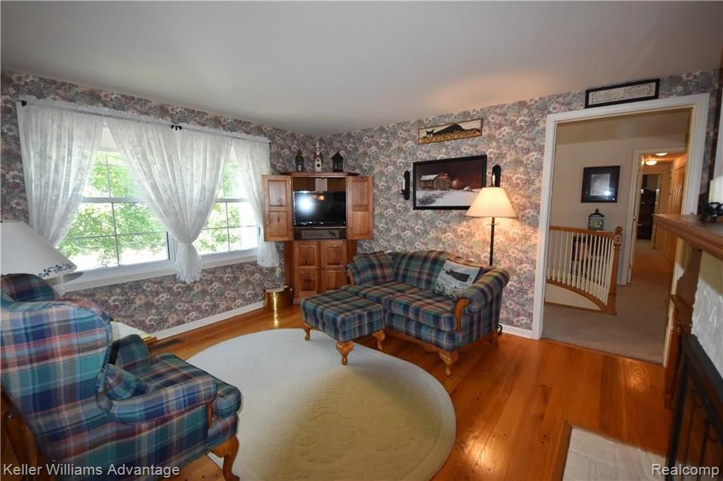 29999 Barwell Road Farmington Hills, MI 48334 - Photo 27 of 43