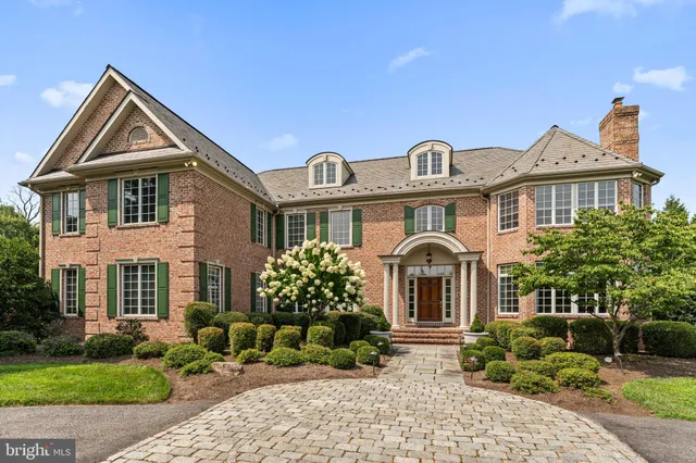 $2,900,000 | 1 Dovecote Lane, Malvern, PA 19355