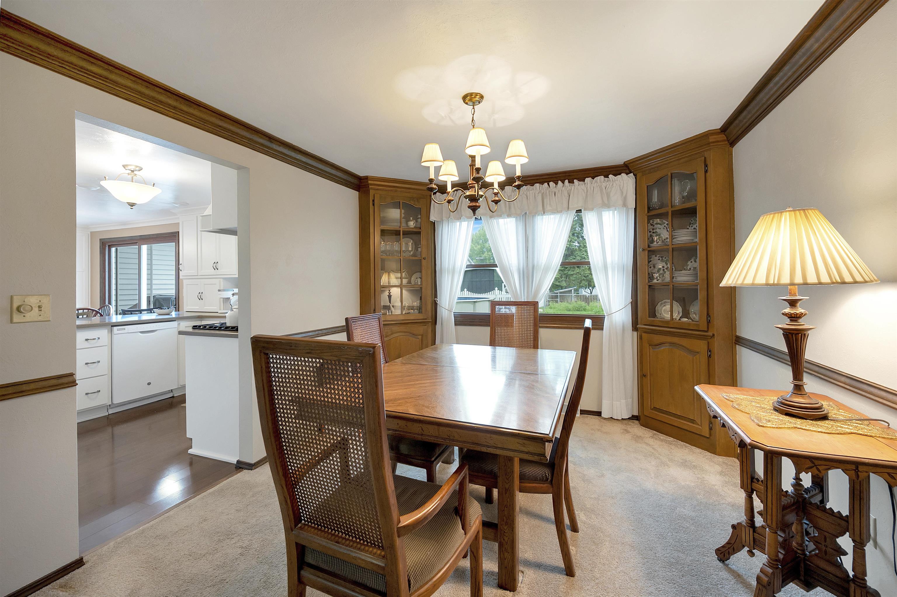 413 South Good Hope Road De Pere, WI 54115 - Photo 17 of 61