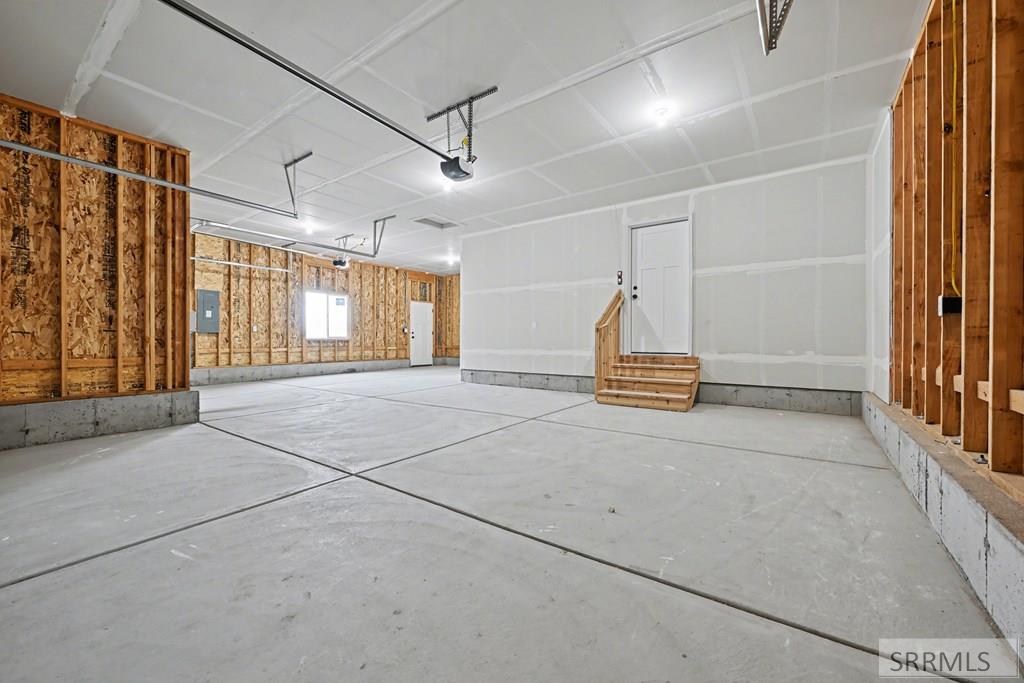 572 Fieldstone Drive Rigby, ID 83442 - Photo 16 of 17 3-Car Garage