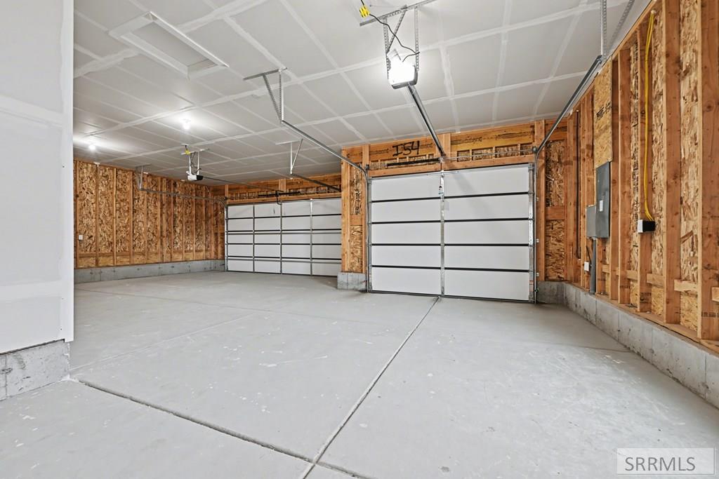 572 Fieldstone Drive Rigby, ID 83442 - Photo 17 of 17 3-Car Garage