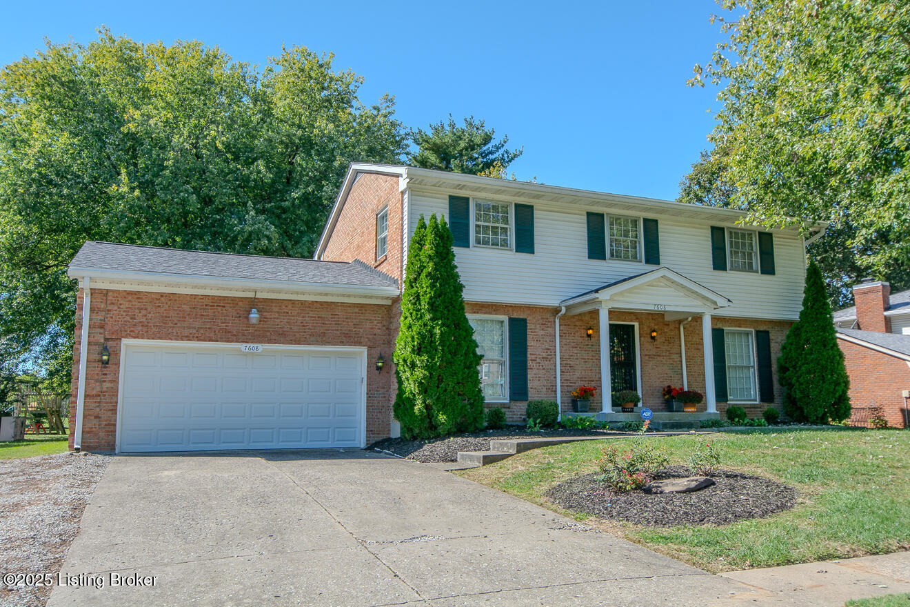 7608 Tempsclair Road Louisville, KY 40220 - Photo 3 of 49 Front of Home