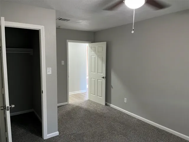 an empty room with a empty space