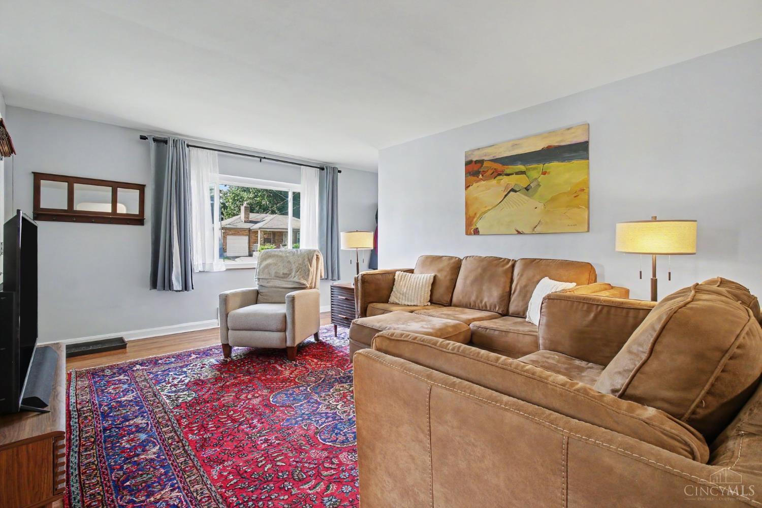 5216 Ralph Avenue Cincinnati, OH 45238 - Photo 4 of 31 Gallery Image 4