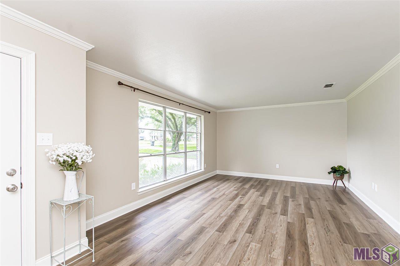 950 Rodney Drive Baton Rouge, LA 70808 - Photo 4 of 31 Gallery Image 4