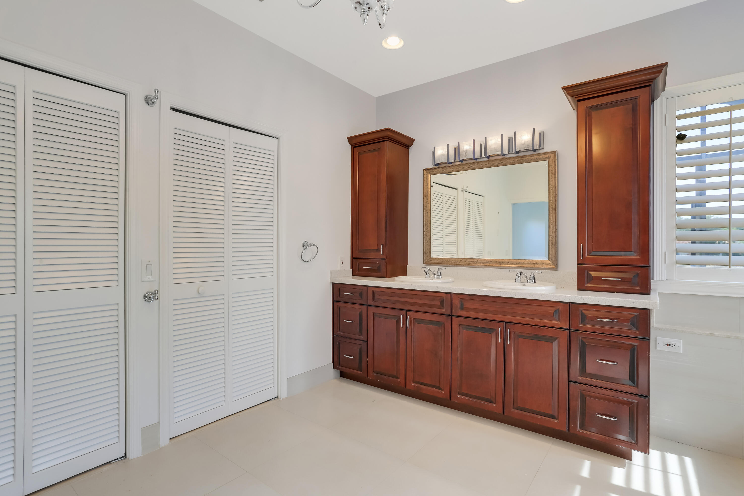 2560 Northwest 40th Street Boca Raton, FL 33434 - Photo 36 of 43 Master Bathroom