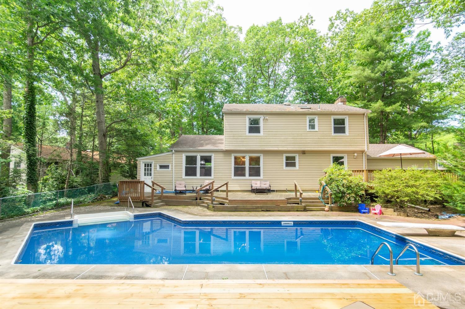 5 Yorktown Road East Brunswick, NJ 08816 - Photo 21 of 23 Gallery Image 21