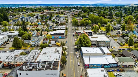 $319,950 | 2611 6th Avenue, Unit A, Tacoma, WA 98406