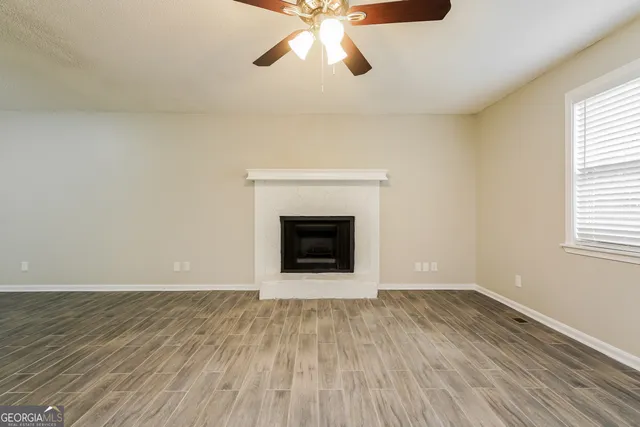 $1,695 | 2488 Carol Circle, Douglasville, GA 30135