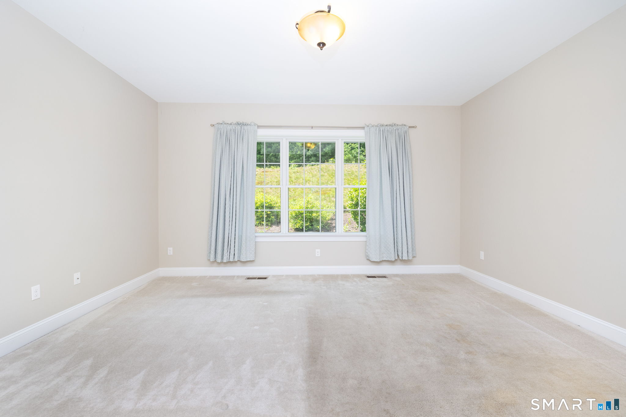 16 Carson Way Simsbury, CT 06070 - Photo 15 of 40
