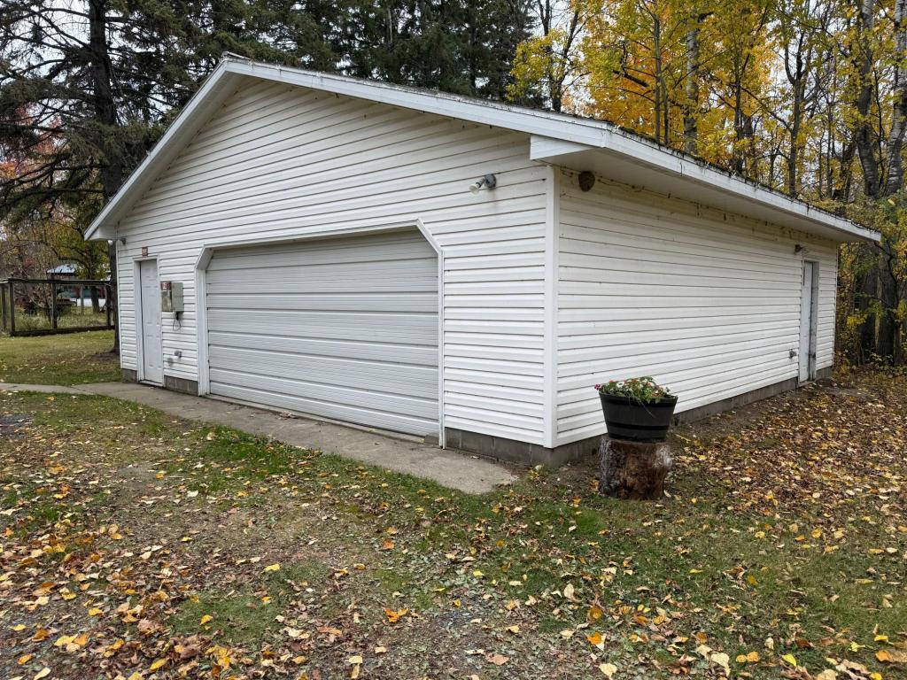 22880 Sunny Beach Road Northeast Kelliher, MN 56650 - Photo 5 of 73