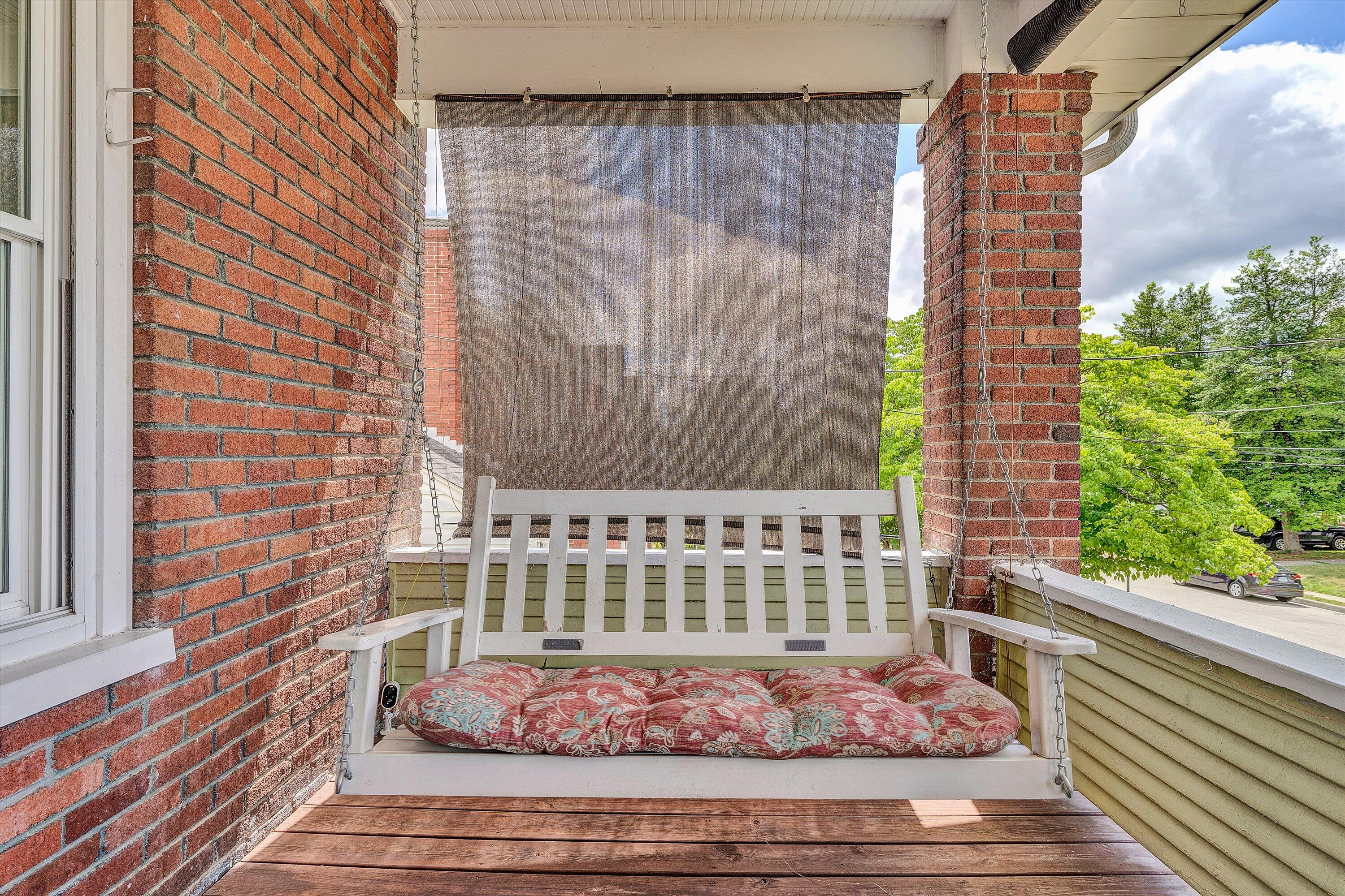 2416 Lofton Road Southwest Roanoke, VA 24015 - Photo 6 of 54 09-DSC06682