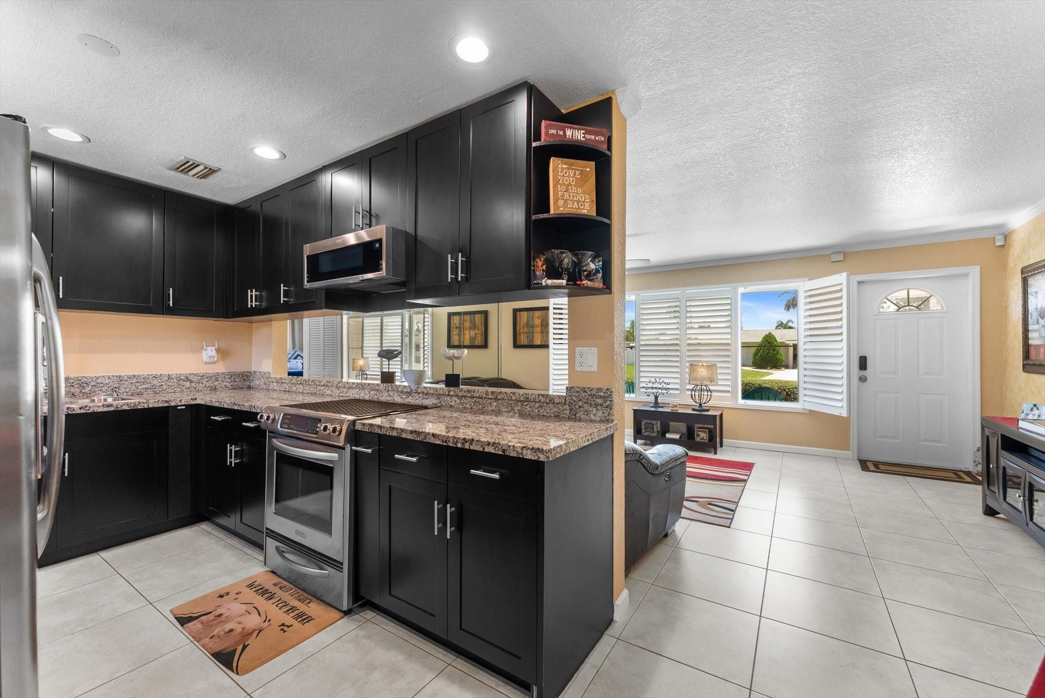 6251 Northwest 15th Street Pompano Beach, FL 33063 - Photo 10 of 37 Photo 10