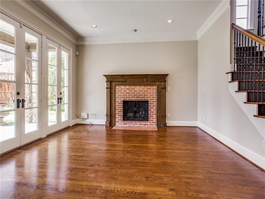 4308 North Cresthaven Road Dallas, TX 75209 - Photo 11 of 25