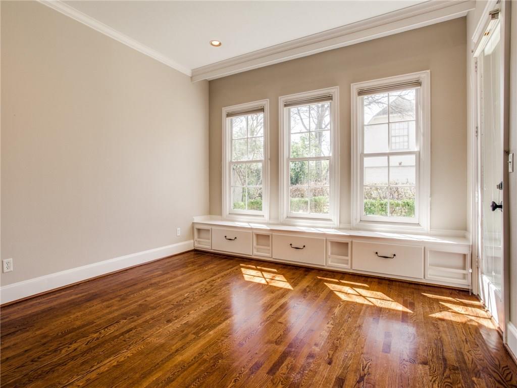 4308 North Cresthaven Road Dallas, TX 75209 - Photo 14 of 25