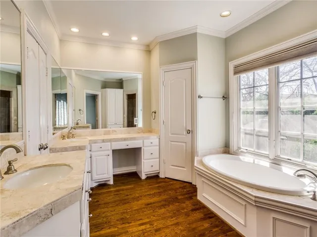 $8,800 | 4308 North Cresthaven Road, Dallas, TX 75209