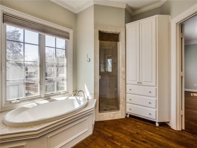 $8,800 | 4308 North Cresthaven Road, Dallas, TX 75209