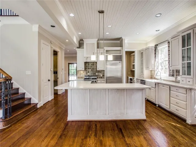 $8,800 | 4308 North Cresthaven Road, Dallas, TX 75209