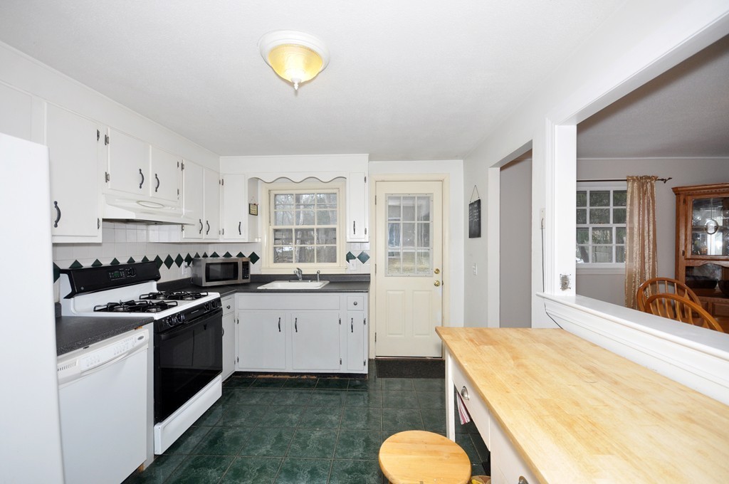 2 Vanderbelt Road Acton, MA 01720 - Photo 6 of 14 Gallery Image 6