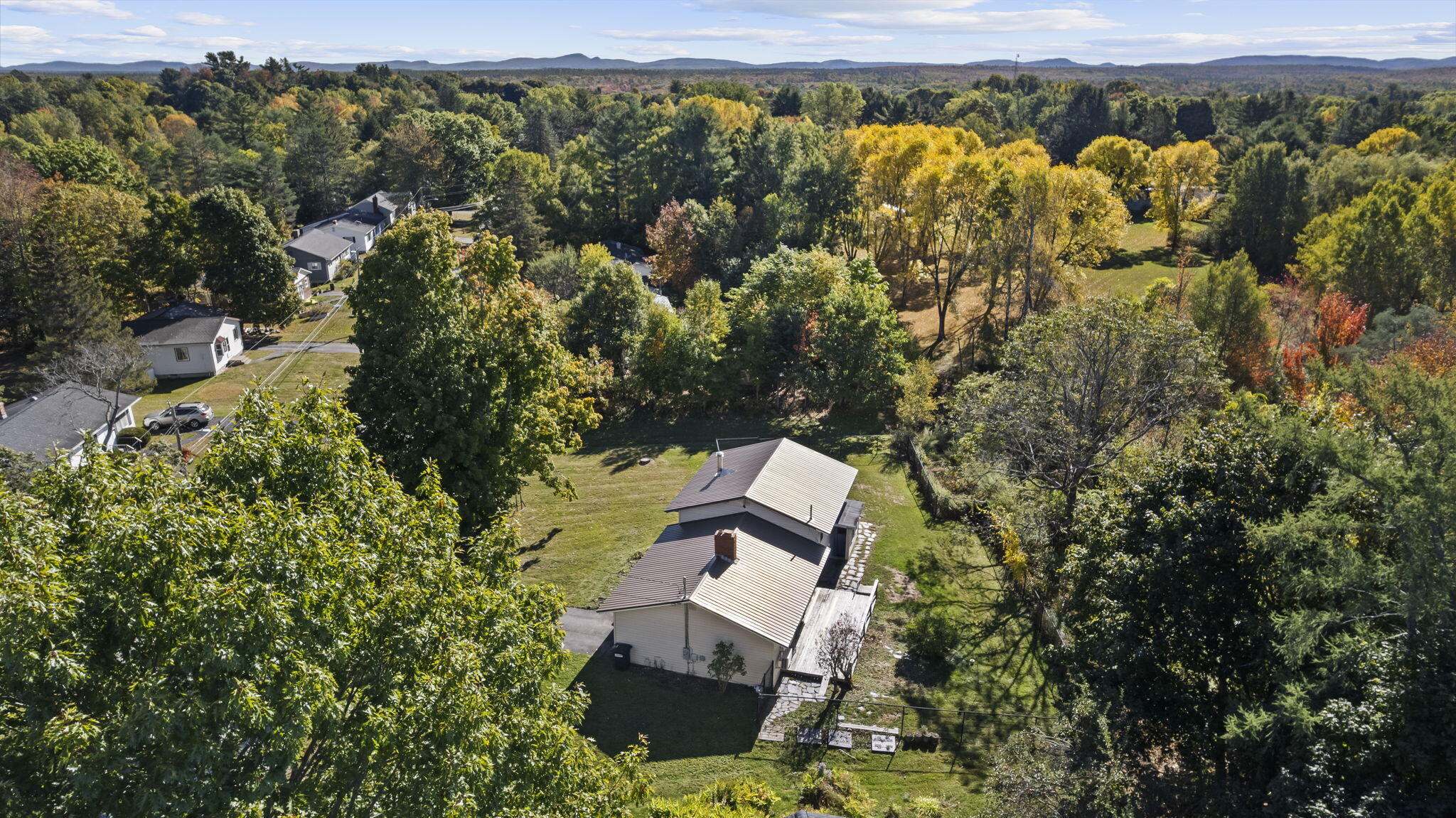 22 Mainewood Avenue Orono, ME 04473 - Photo 7 of 25 3-web-or-mls-DJI_0798