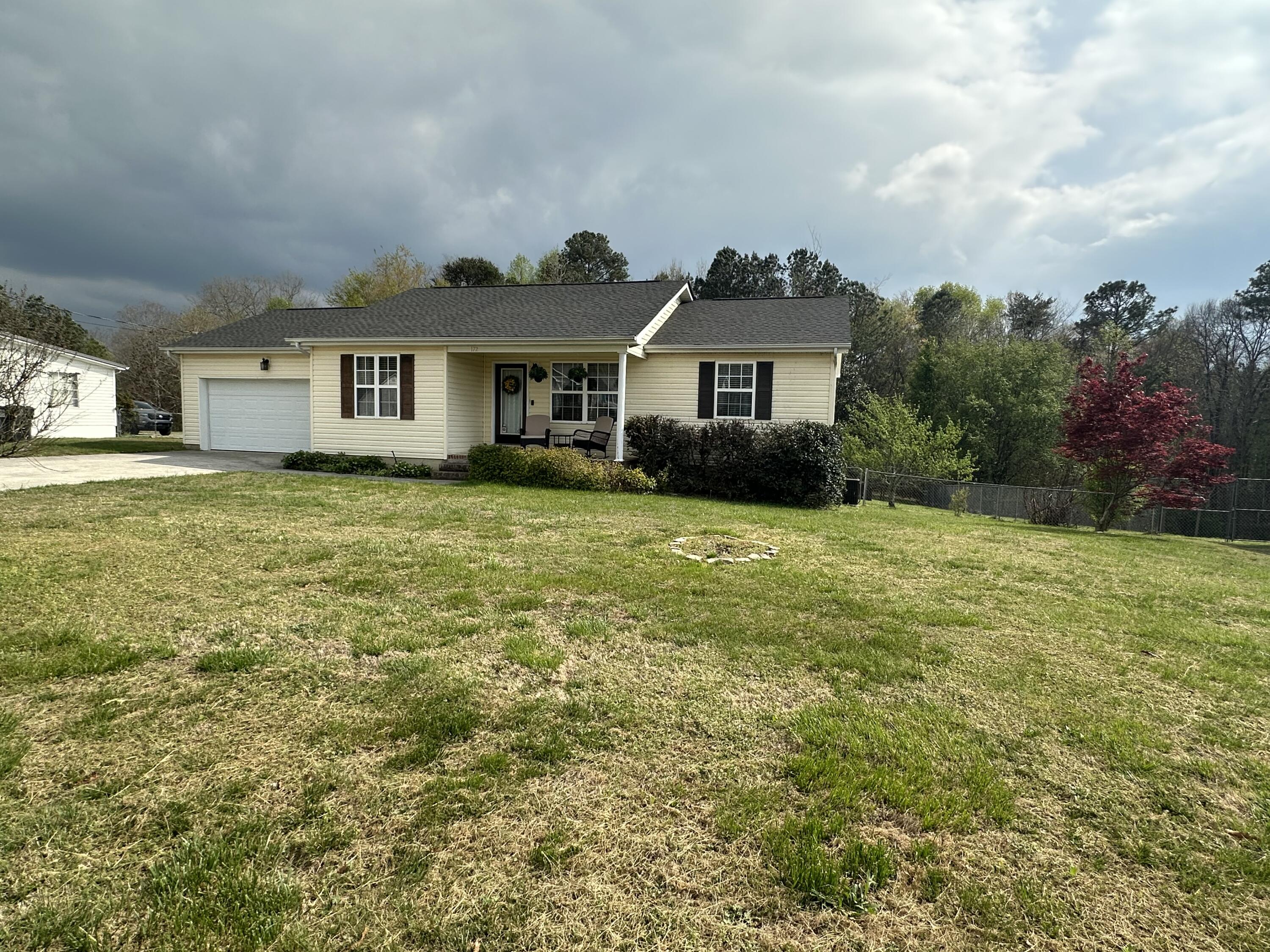 172 Pinewood Drive Rock Spring, GA 30739 - Photo 3 of 24 IMG_3415