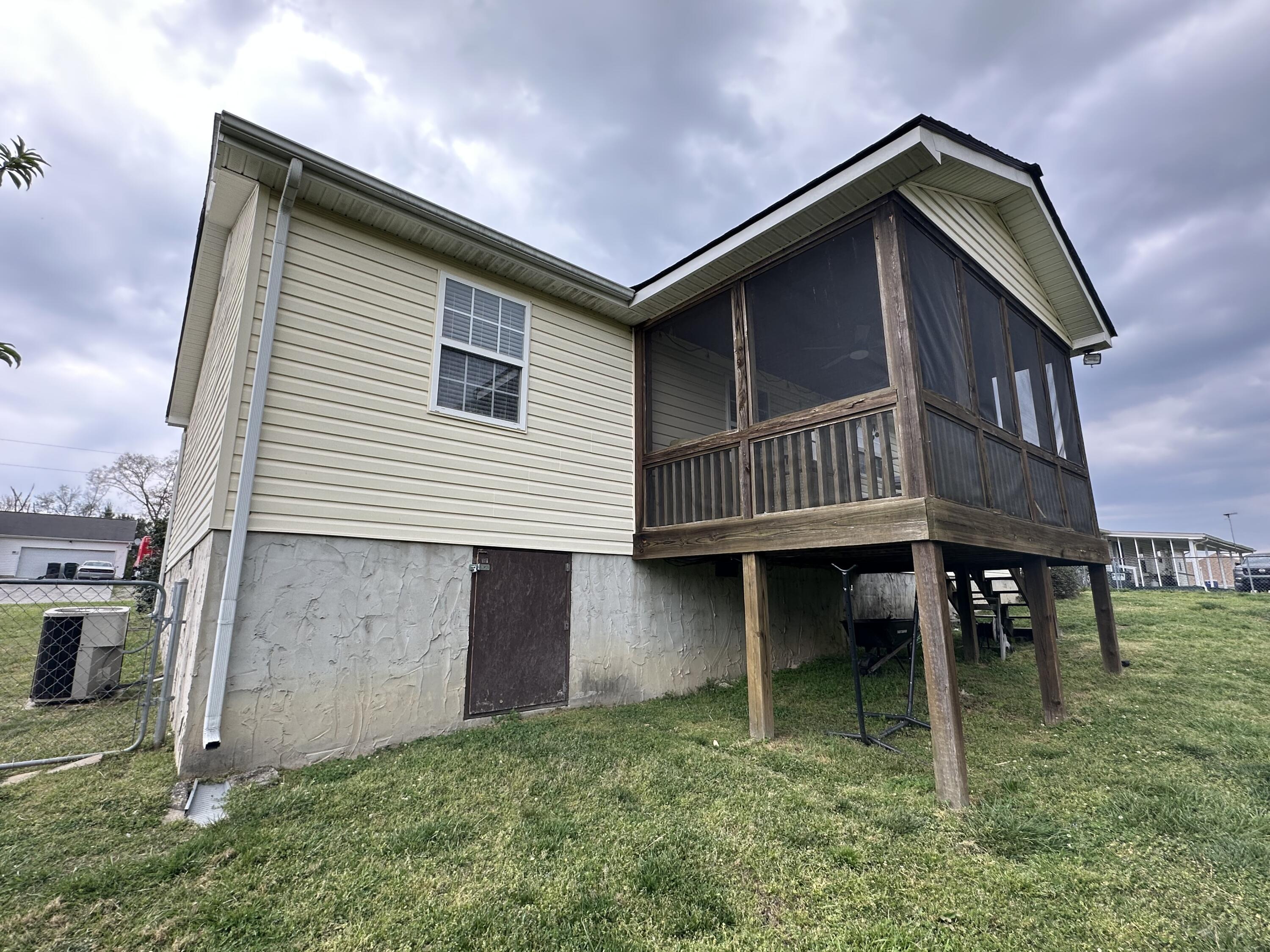 172 Pinewood Drive Rock Spring, GA 30739 - Photo 5 of 24 IMG_3386