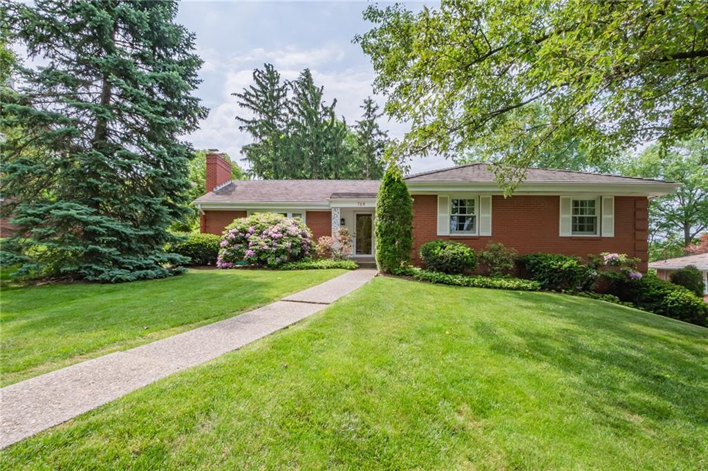 704 Pinoak Road Pittsburgh, PA 15243 - Photo 1 of 25 Welcome home. LEVEL entry!