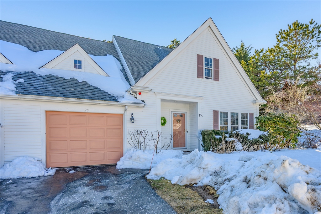 22 Stratford Ridge, Unit 22 Mashpee, MA 02649 - Photo 4 of 40
