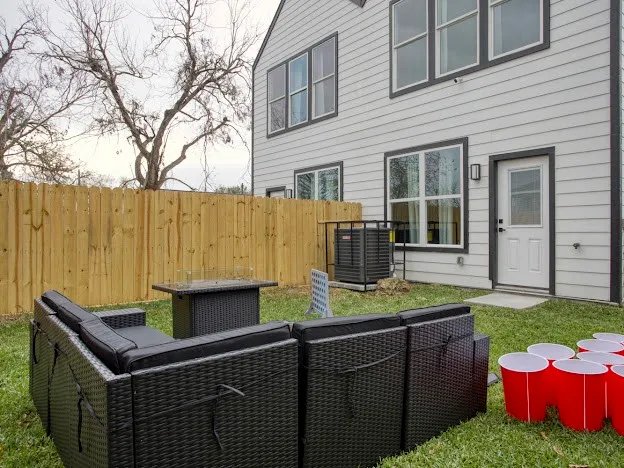 a view of an outdoor kitchen