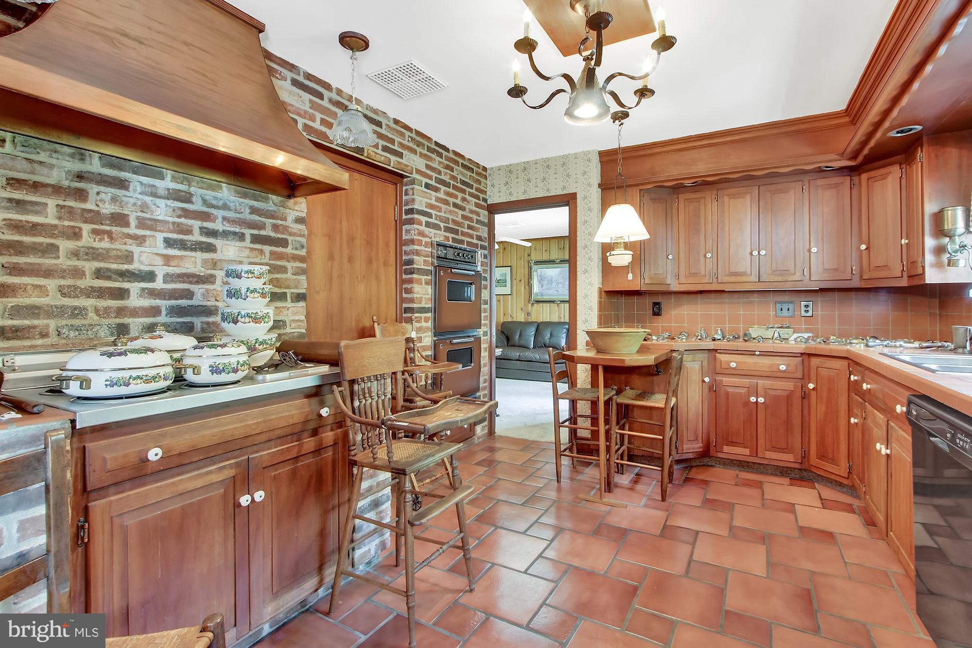 1480 Table Rock Road Gettysburg, PA 17325 - Photo 12 of 107 Gallery Image 12