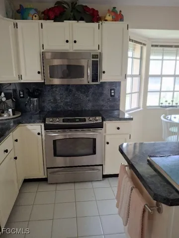 $530,000 | 2847 Aintree Lane, Unit A204, Naples, FL 34112