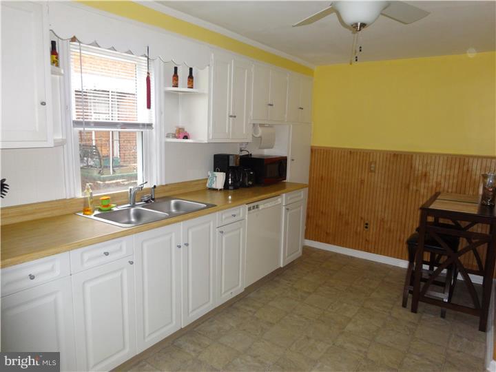 935 Kingsman Road Boothwyn, PA 19061 - Photo 3 of 8 Gallery Image 3