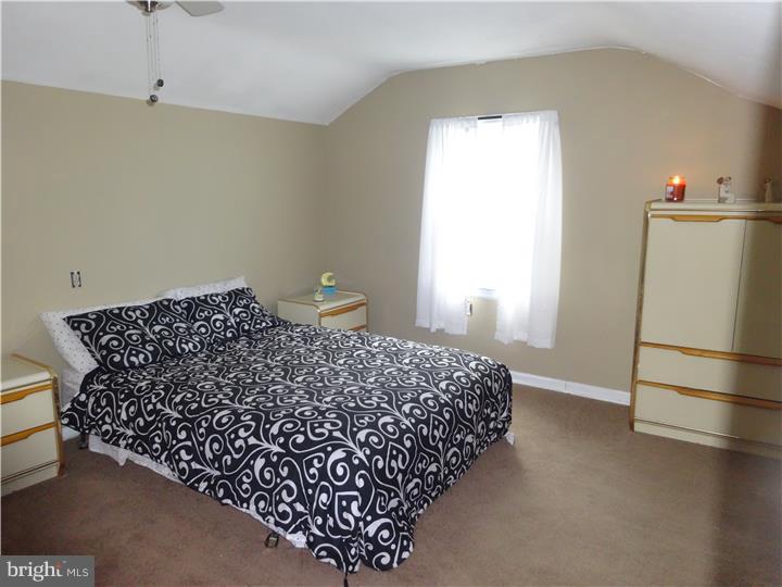 935 Kingsman Road Boothwyn, PA 19061 - Photo 5 of 8 Gallery Image 5