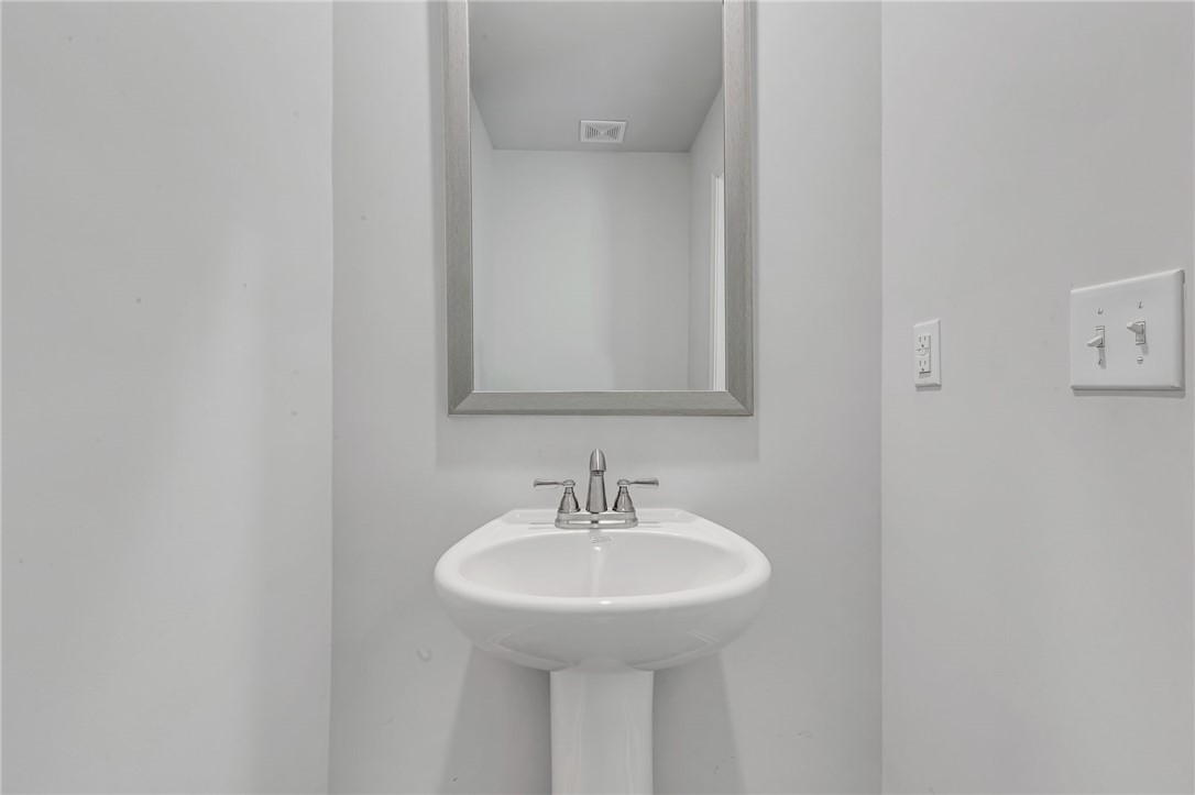 106 Westminster Avenue Anderson, SC 29625 - Photo 12 of 36 Powder Room