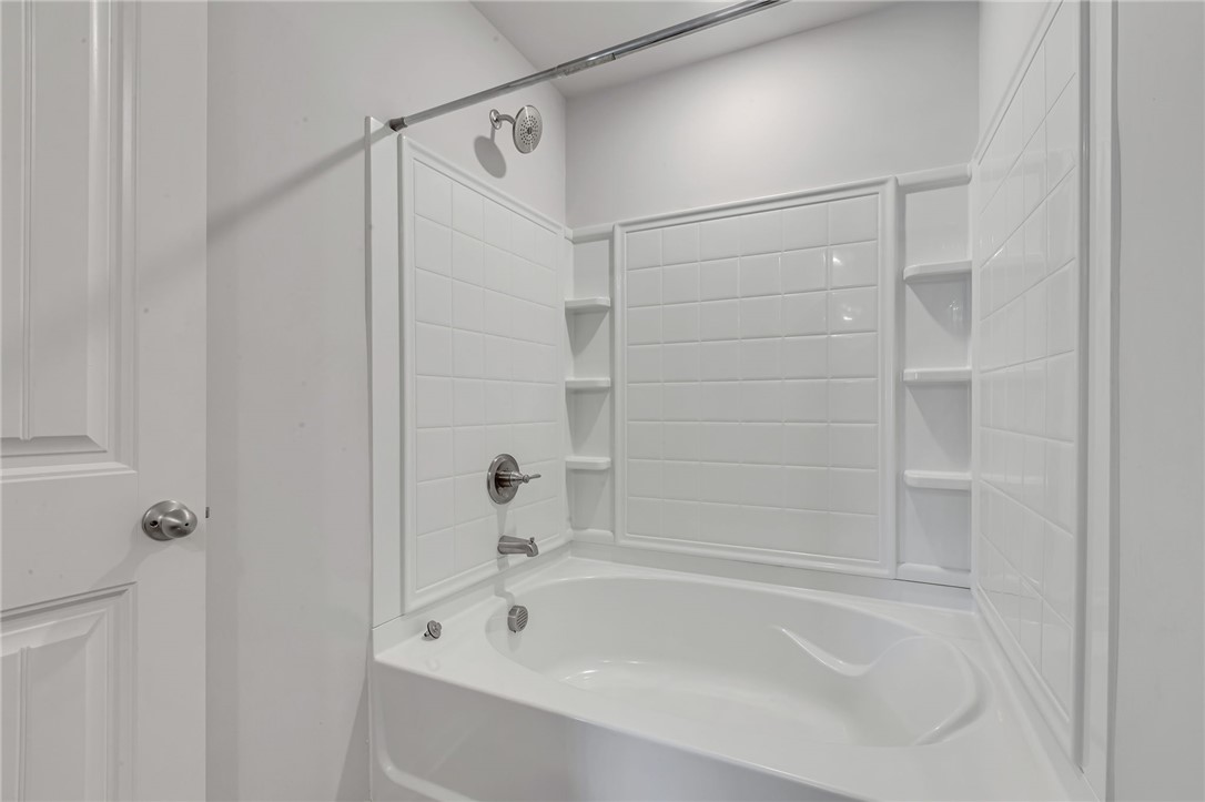 106 Westminster Avenue Anderson, SC 29625 - Photo 22 of 36 Primary bath large soaking tub/shower