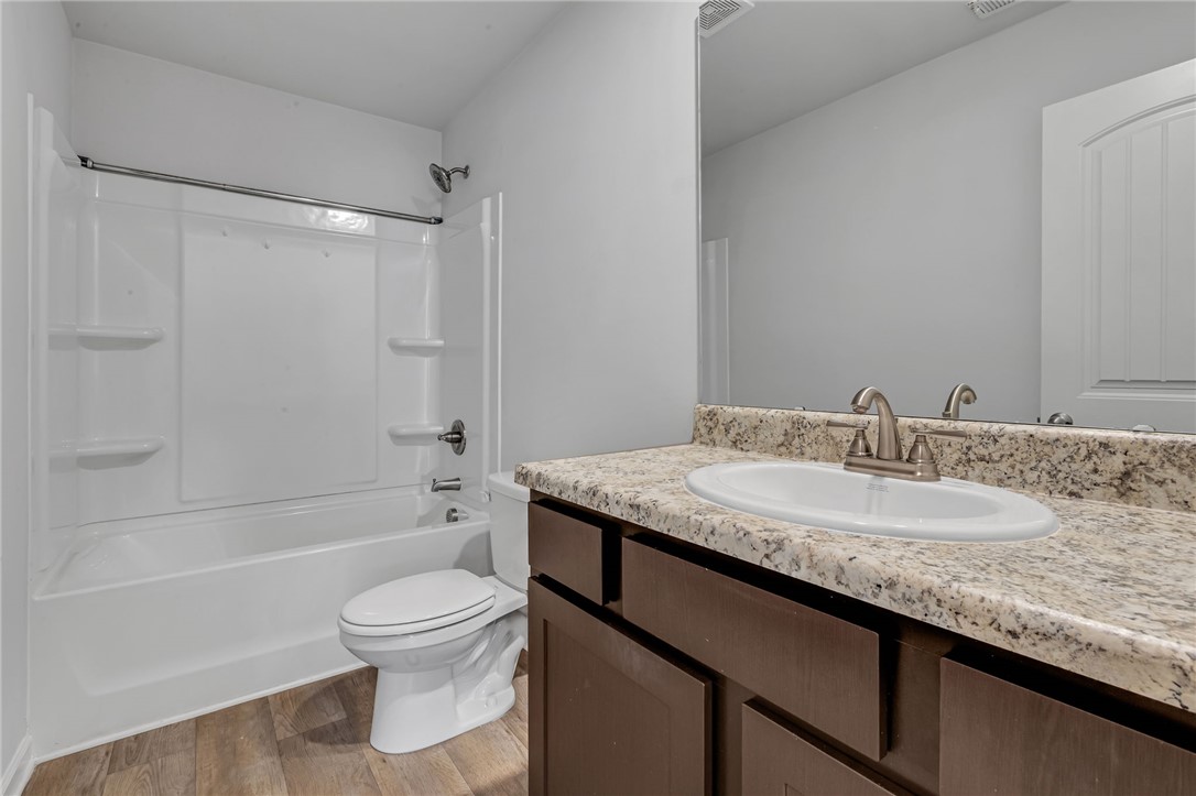 106 Westminster Avenue Anderson, SC 29625 - Photo 27 of 36 Upstairs Full Bath